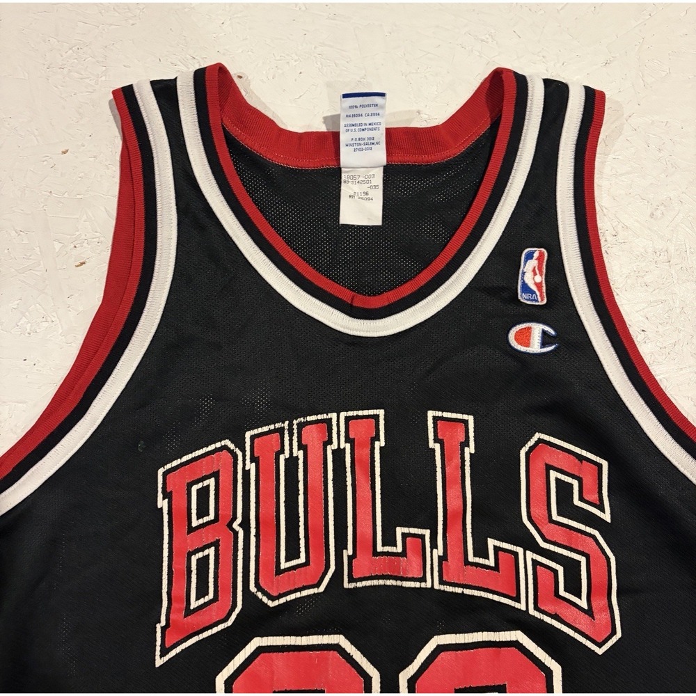 Vintage Champion Chicago Bulls Scottie Pippen Basketball Jersey Size‎ 44 NBA - Picture 4 of 11